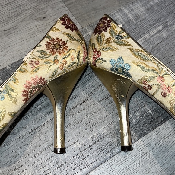 Enzo Angiolini floral print heels ‼️READ DESCRIPTION - Picture 5 of 8